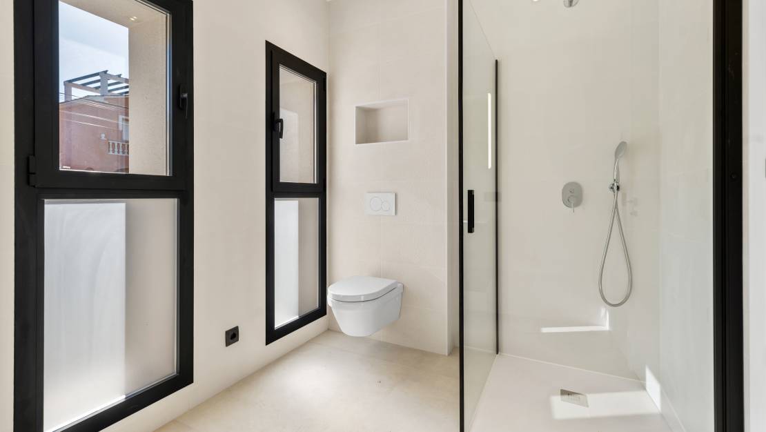 Venta - Chalet - Albir