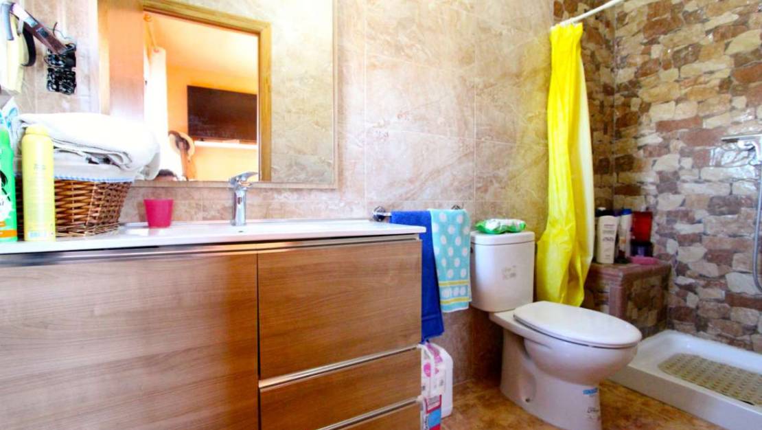 Venta - Chalet - Albudeite