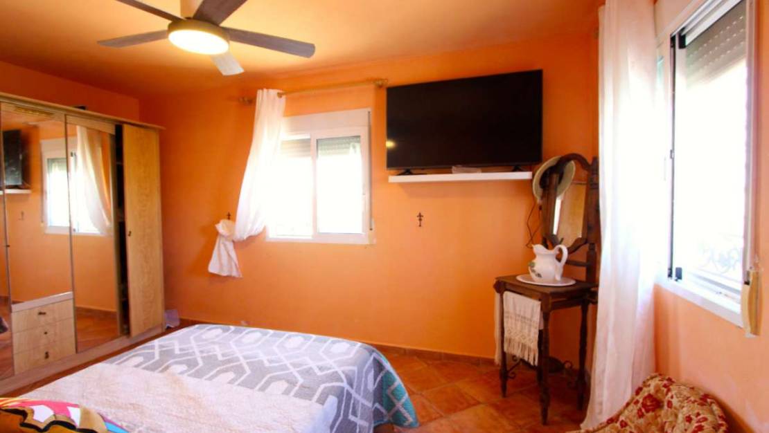 Venta - Chalet - Albudeite