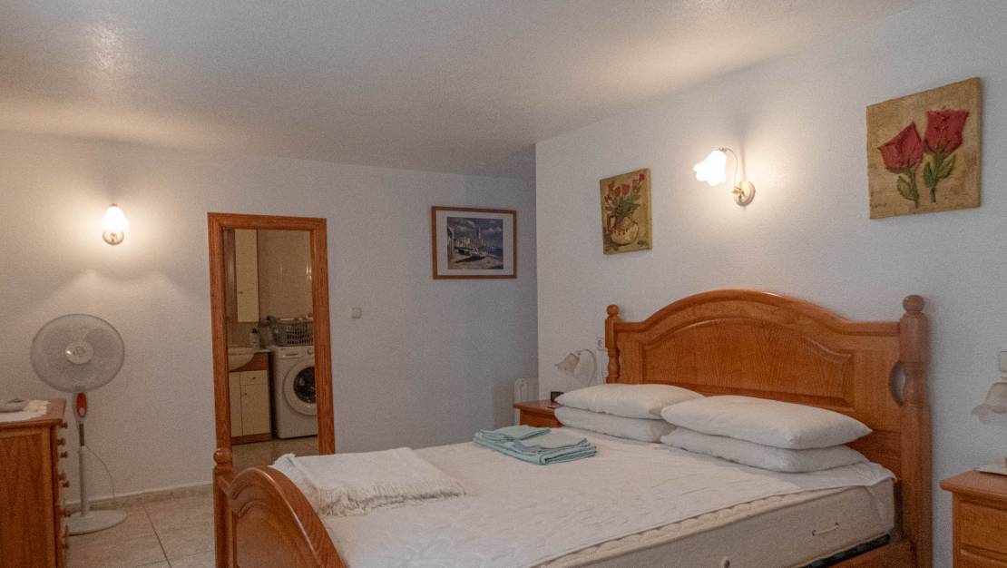 Venta - Chalet - Algorfa