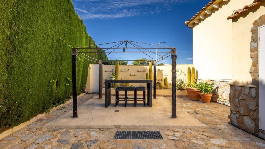 Venta - Chalet - Almoradí - Almoradi Centro