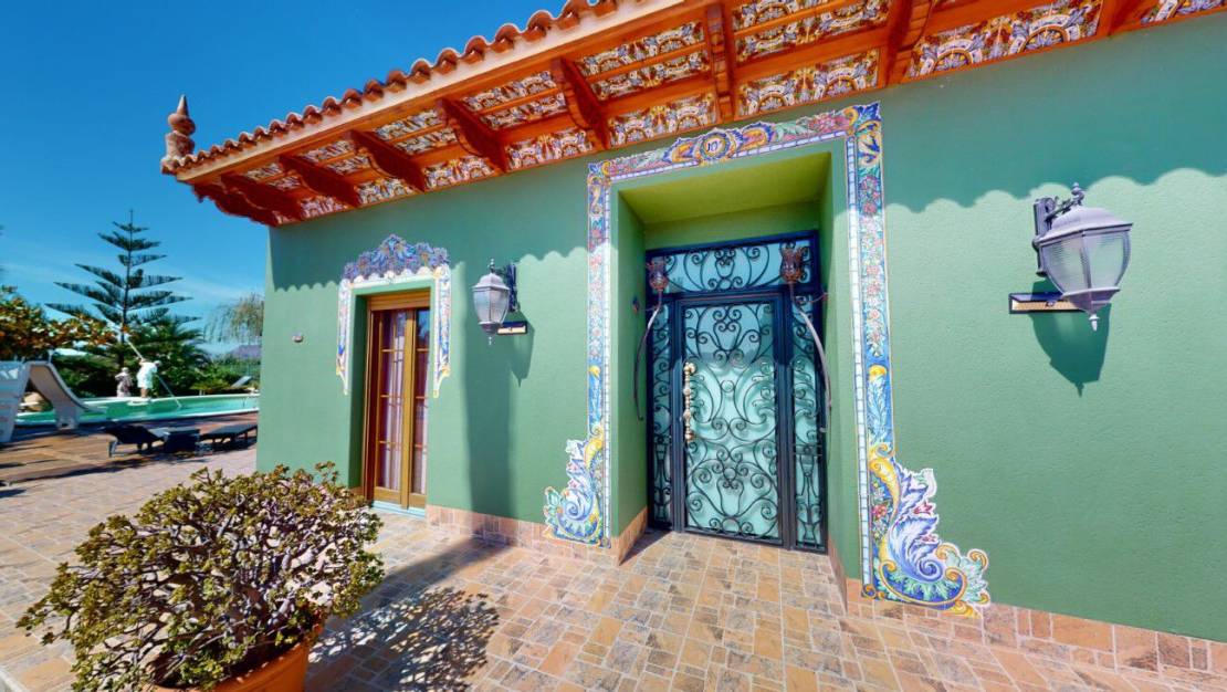 Venta - Chalet - Almoradí