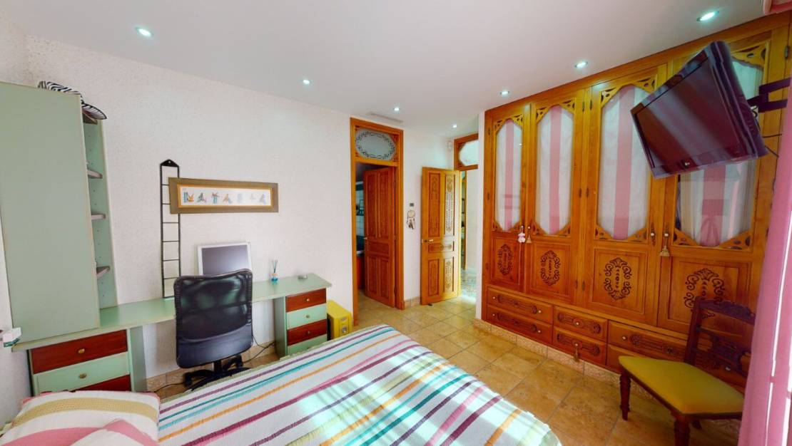 Venta - Chalet - Almoradí