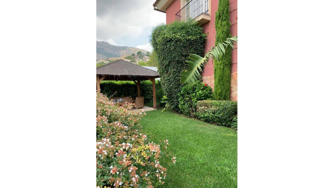 Venta - Chalet - Altea
