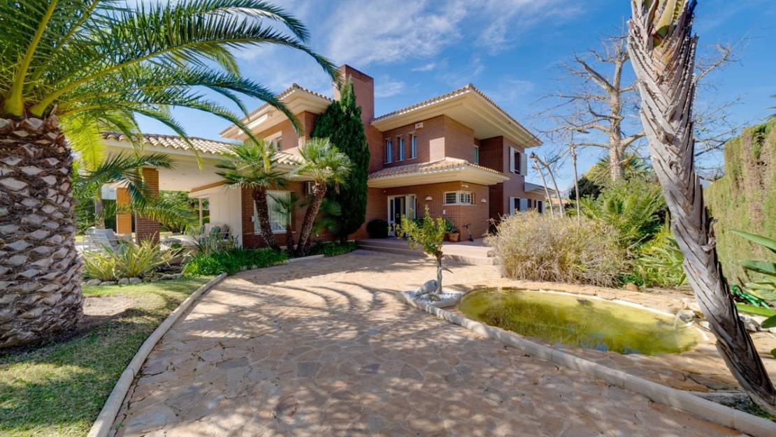 Venta - Chalet - Benidorm - Benidorm Centro