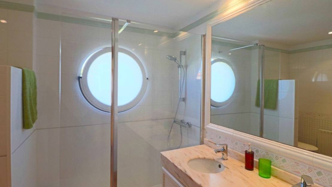 Venta - Chalet - Benidorm - Benidorm Centro