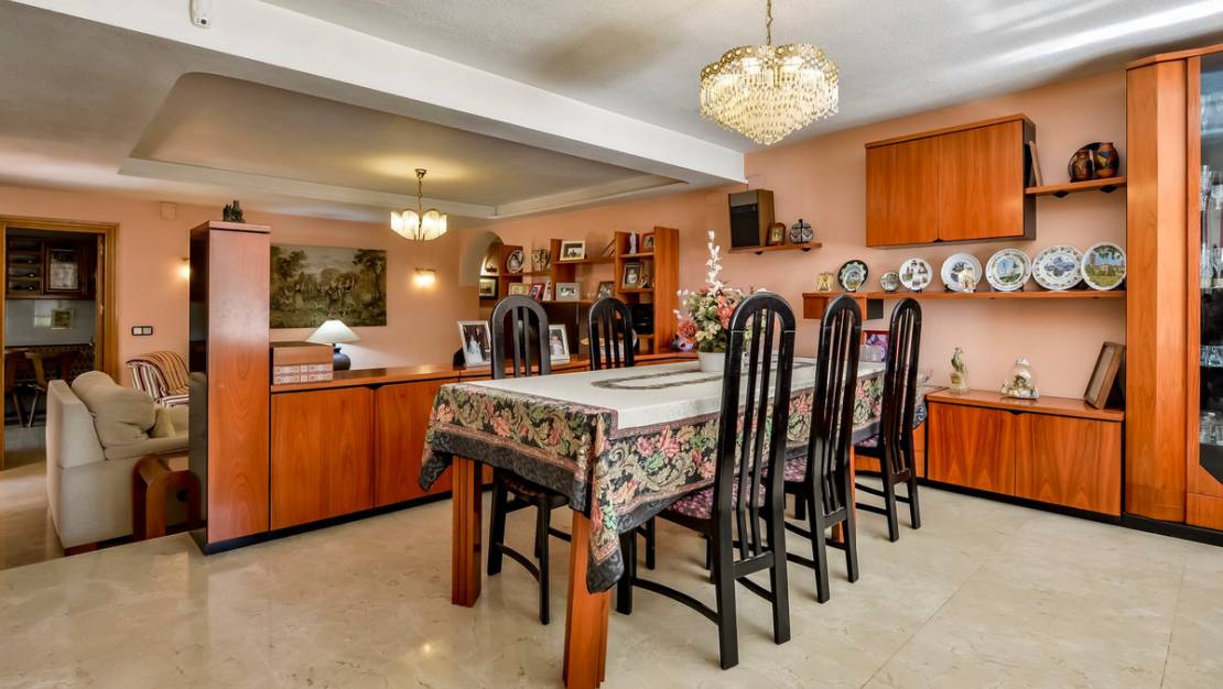 Venta - Chalet - Benidorm - Benidorm Centro