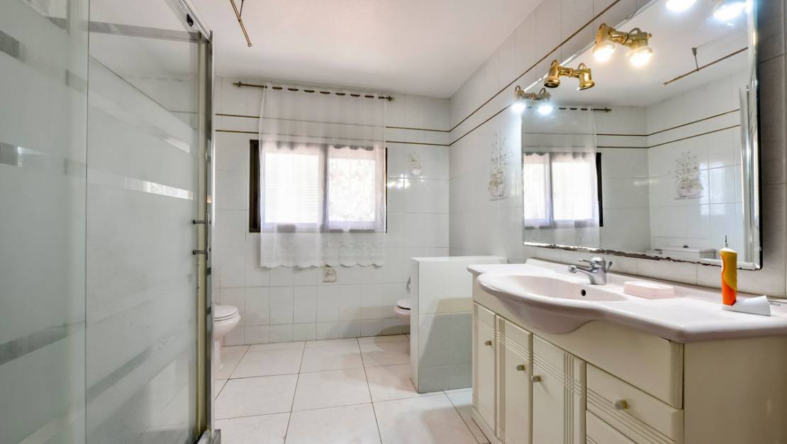 Venta - Chalet - Benidorm - Benidorm Centro