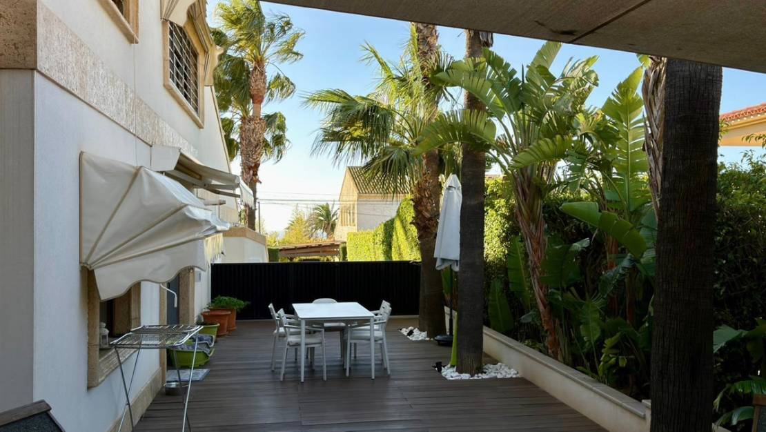 Venta - Chalet - Benidorm - Benidorm Centro