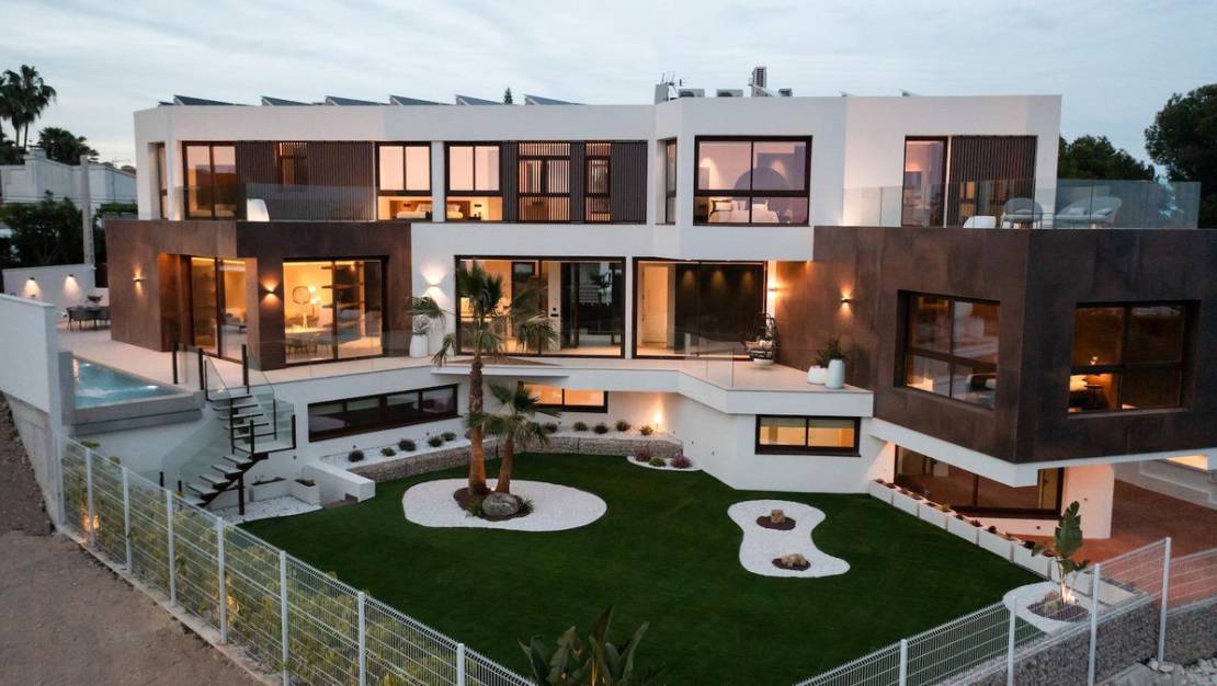 Venta - Chalet - Benidorm - Benidorm Centro