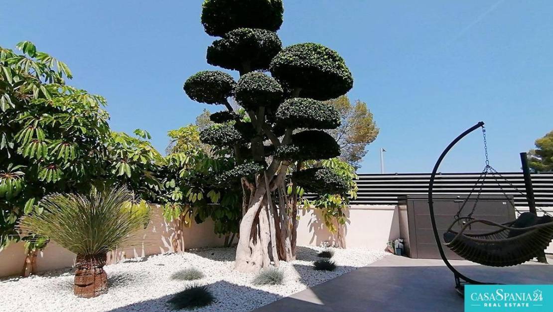 Venta - Chalet - Benidorm - Benidorm Centro