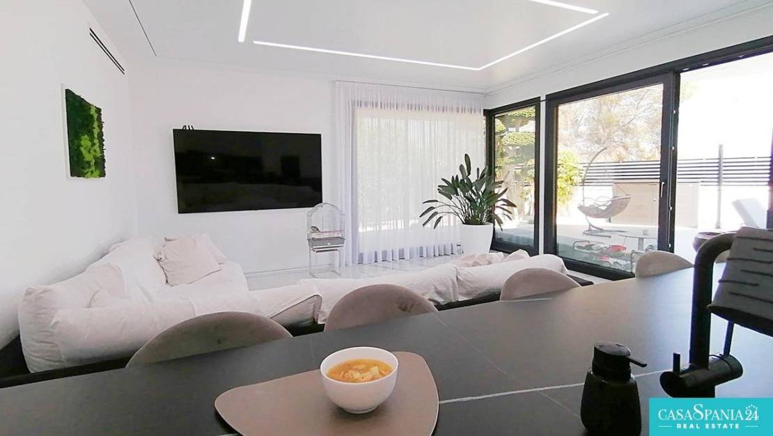 Venta - Chalet - Benidorm - Benidorm Centro
