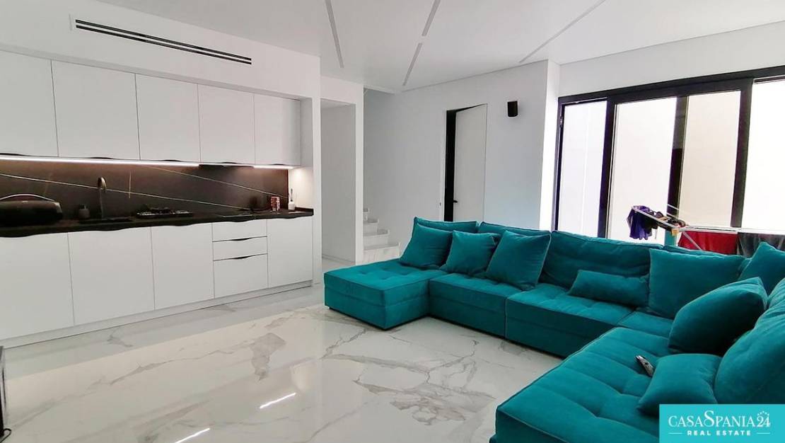 Venta - Chalet - Benidorm - Benidorm Centro