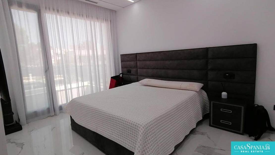 Venta - Chalet - Benidorm - Benidorm Centro