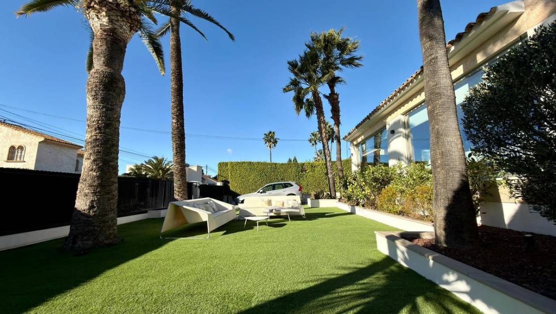 Venta - Chalet - Benidorm - Benidorm Centro