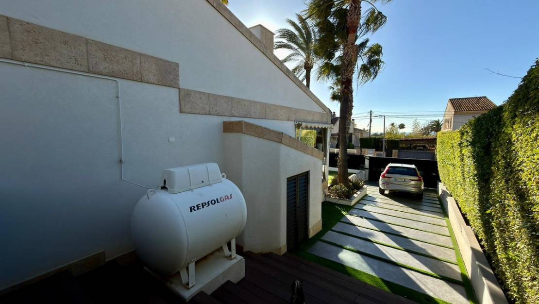 Venta - Chalet - Benidorm - Benidorm Centro