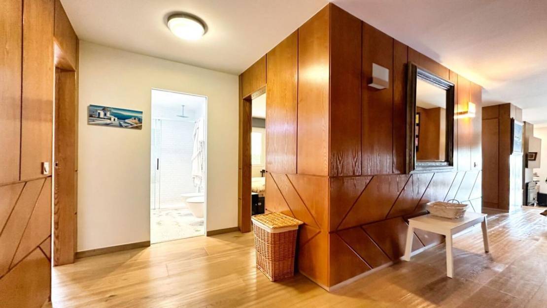 Venta - Chalet - Benidorm - Benidorm Centro