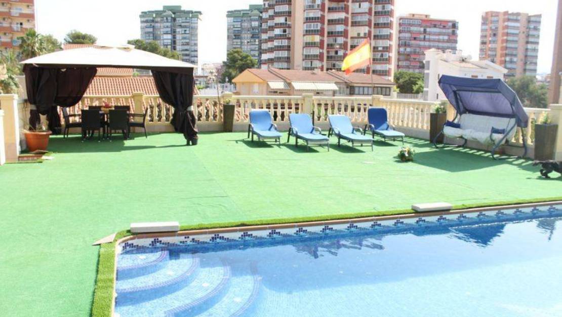 Venta - Chalet - Benidorm - Benidorm Centro