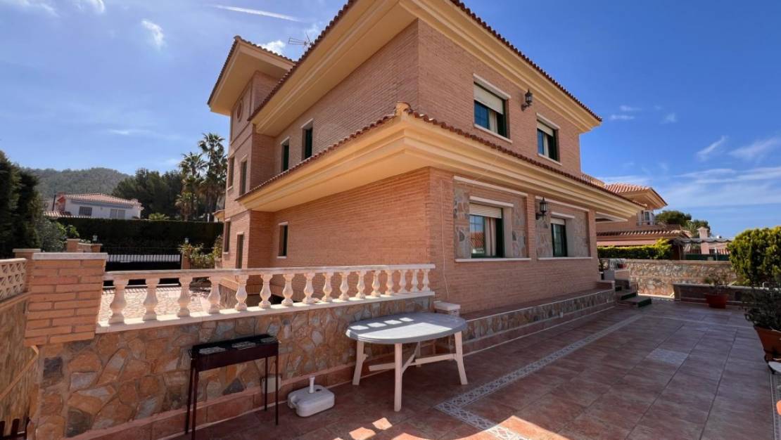 Venta - Chalet - Benidorm - Benidorm Centro