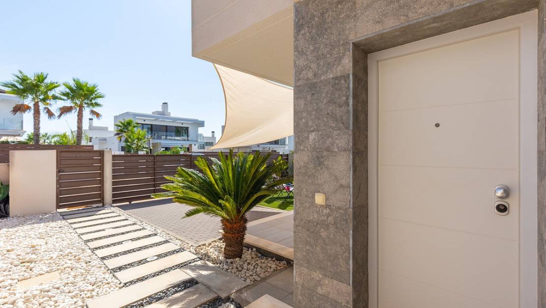 Venta - Chalet - Benidorm - Urb Entre Naranjos