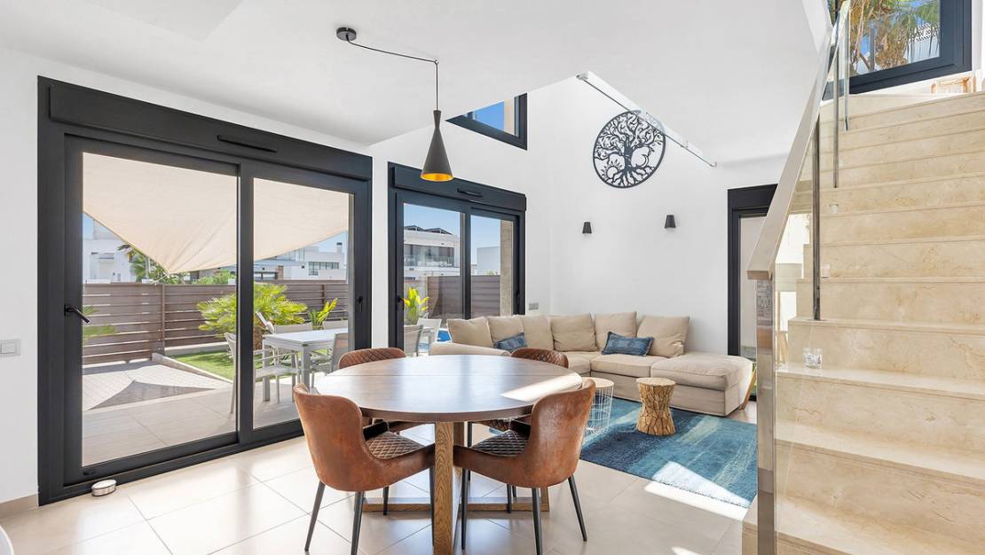 Venta - Chalet - Benidorm - Urb Entre Naranjos
