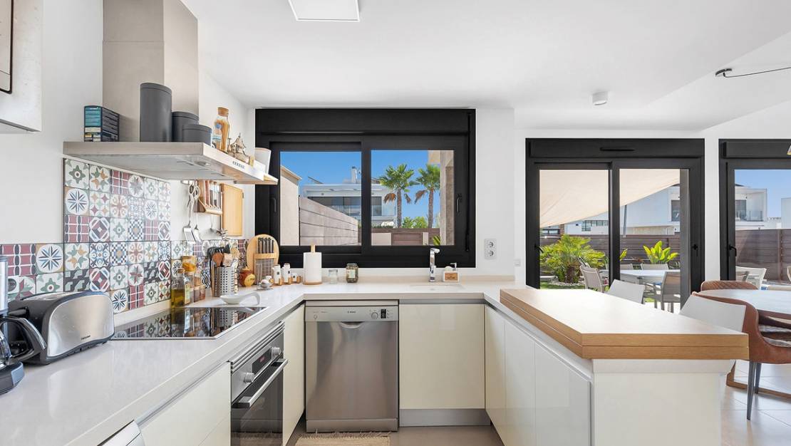 Venta - Chalet - Benidorm - Urb Entre Naranjos