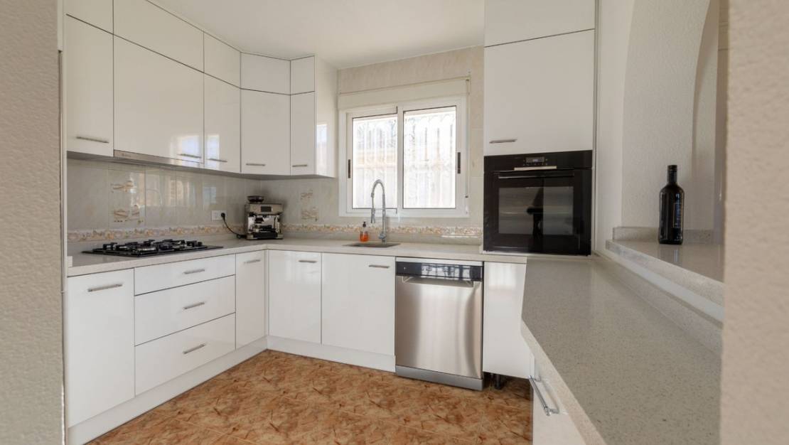 Venta - Chalet - Benijofar