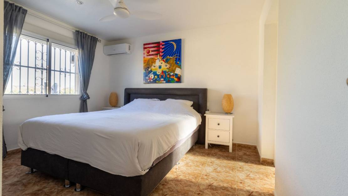 Venta - Chalet - Benijofar