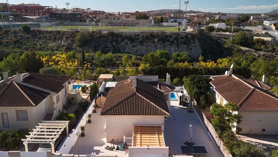 Venta - Chalet - Benijofar