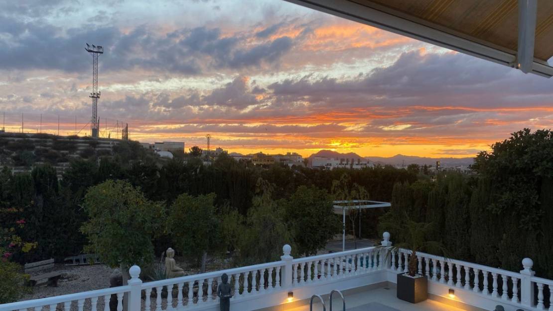 Venta - Chalet - Benijofar