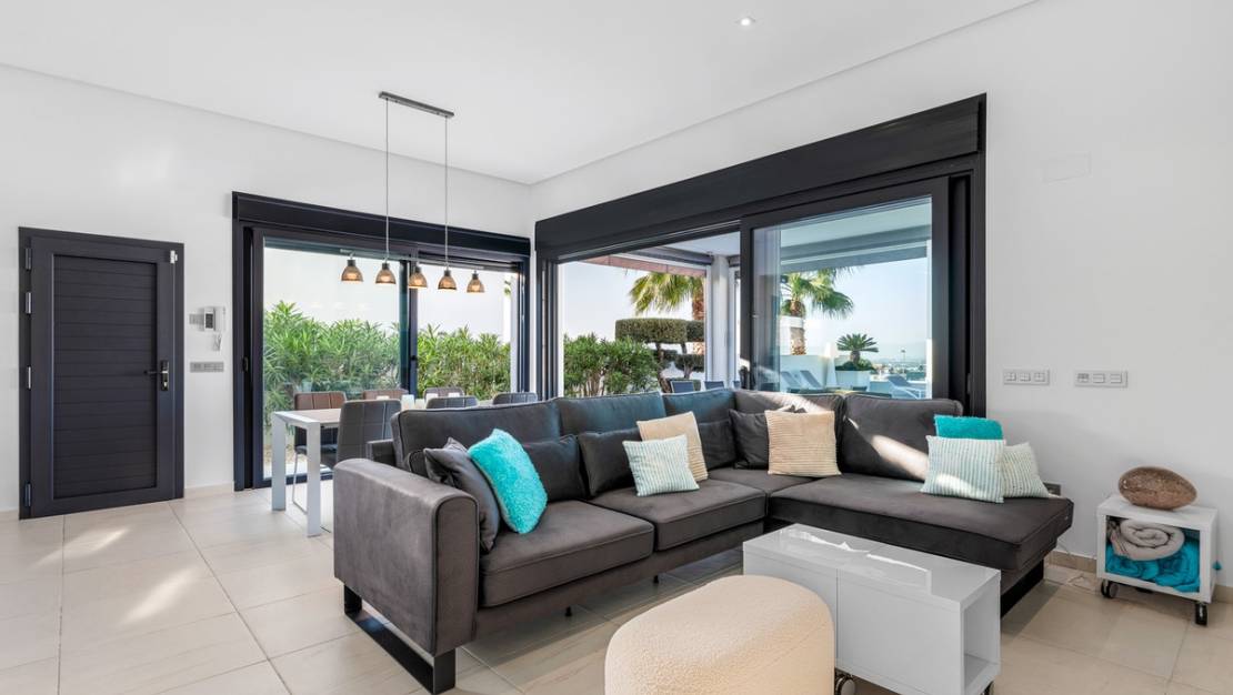 Venta - Chalet - Benijofar