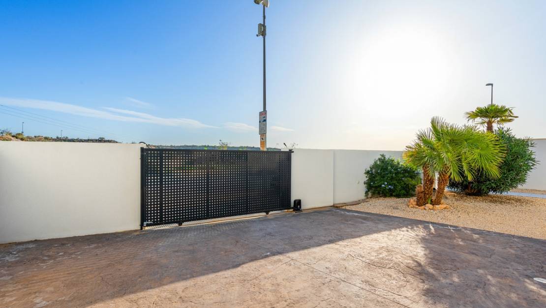 Venta - Chalet - Benijofar