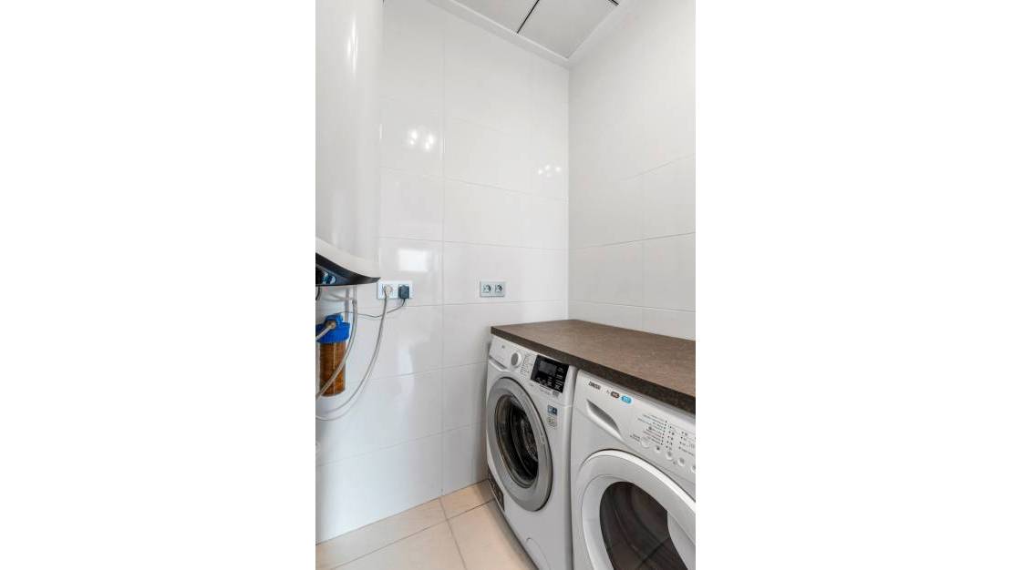 Venta - Chalet - Benijofar