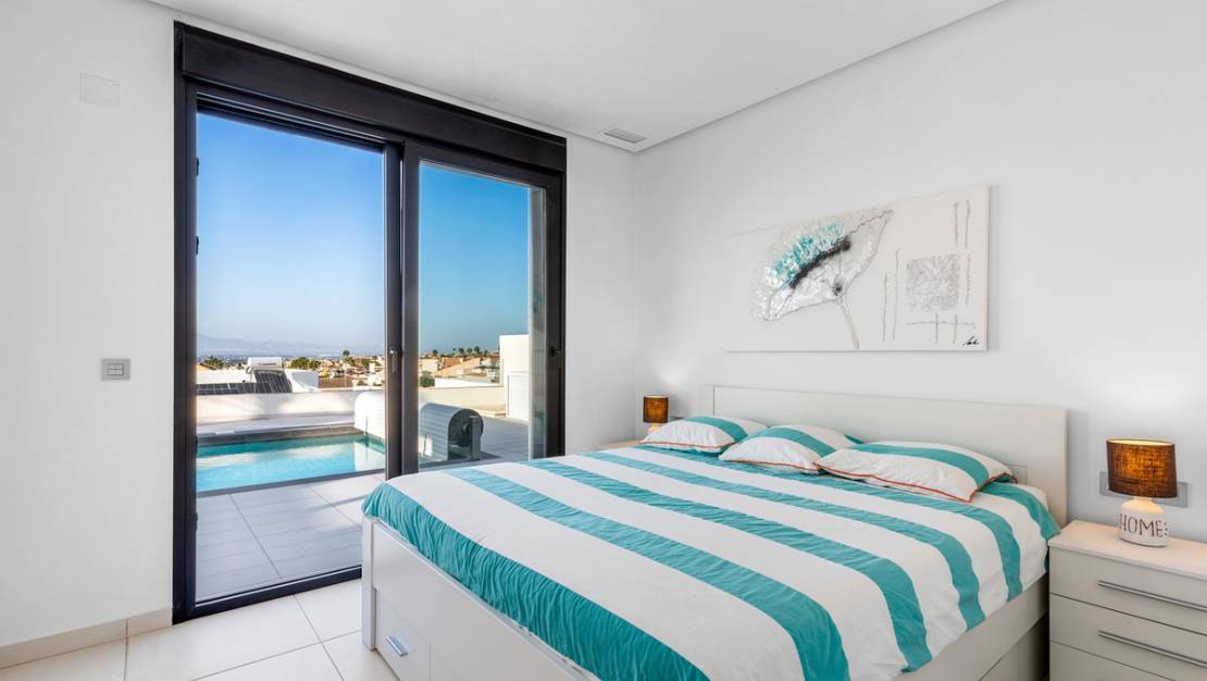 Venta - Chalet - Benijofar