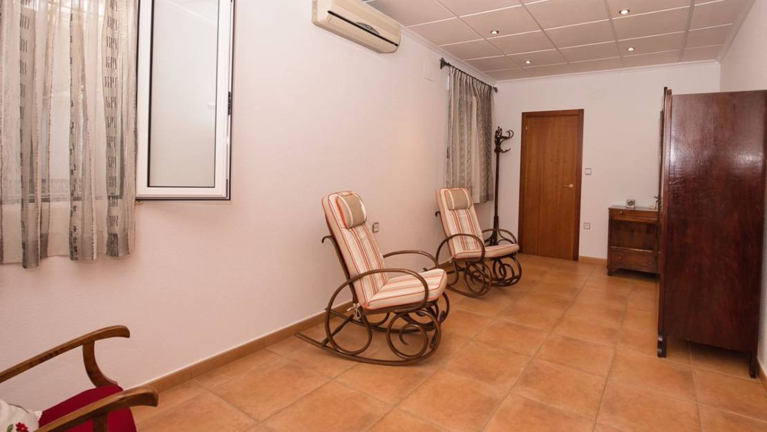 Venta - Chalet - Benijofar