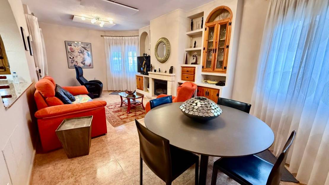 Venta - Chalet - Benijofar