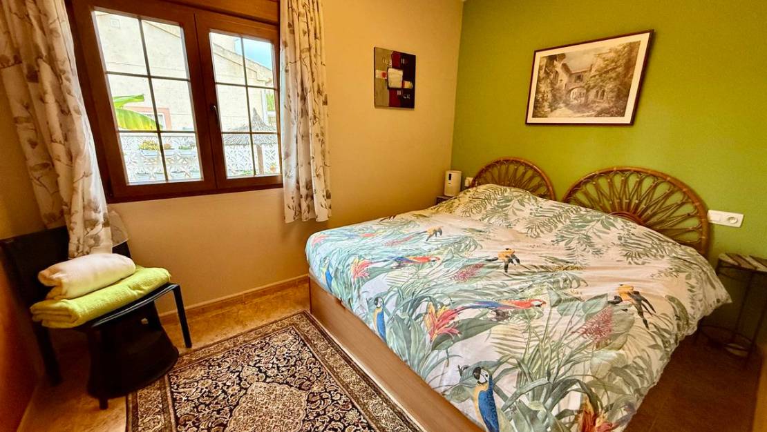 Venta - Chalet - Benijofar