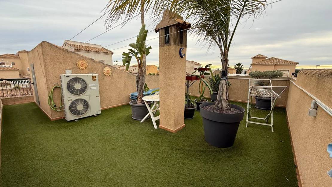 Venta - Chalet - Benijofar