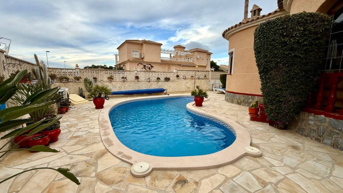 Venta - Chalet - Benijofar