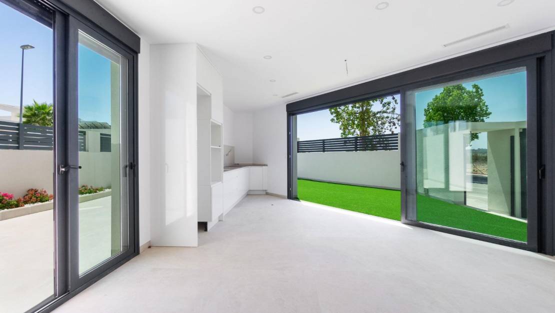 Venta - Chalet - Benijofar