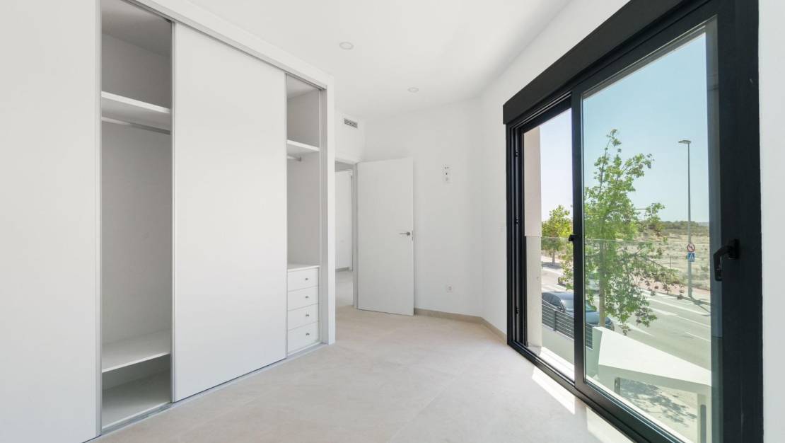 Venta - Chalet - Benijofar