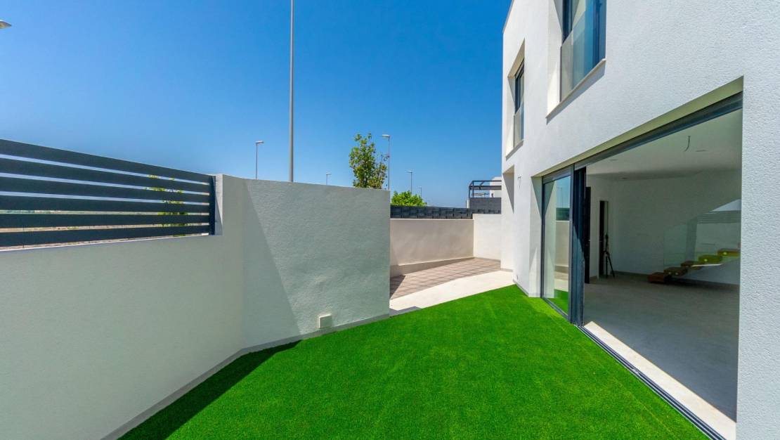 Venta - Chalet - Benijofar