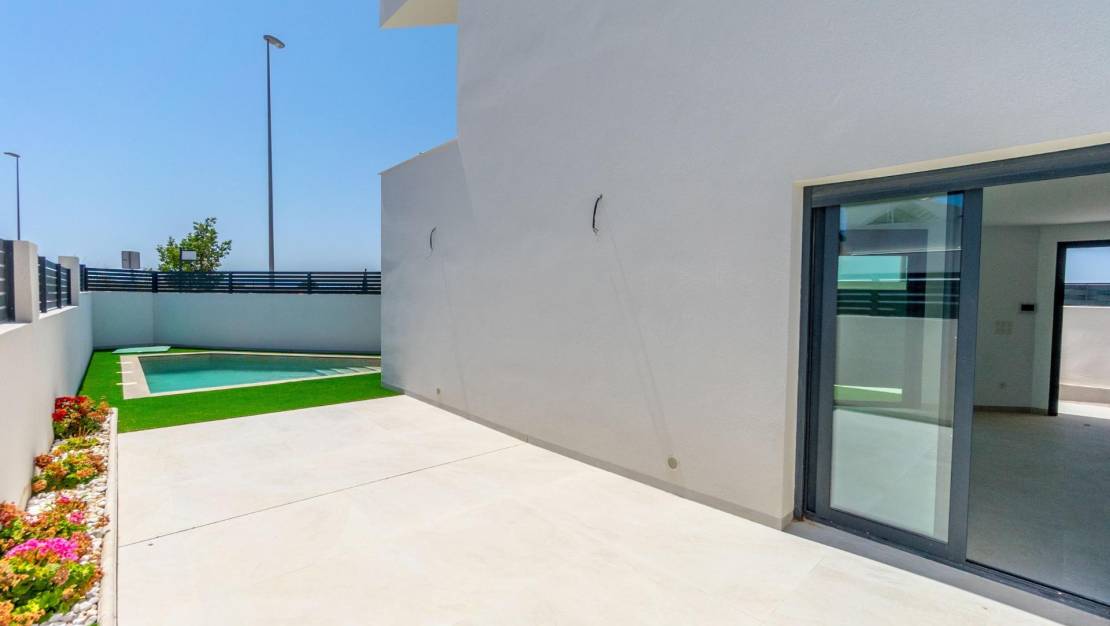 Venta - Chalet - Benijofar