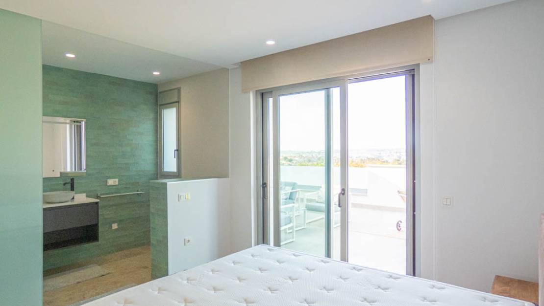 Venta - Chalet - Benijofar