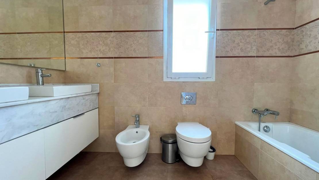 Venta - Chalet - Bigastro