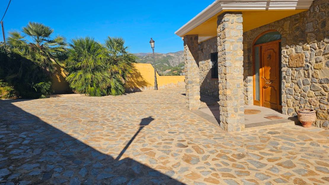 Venta - Chalet - Callosa d'en Sarria - Callosa d'en Sarria Centro