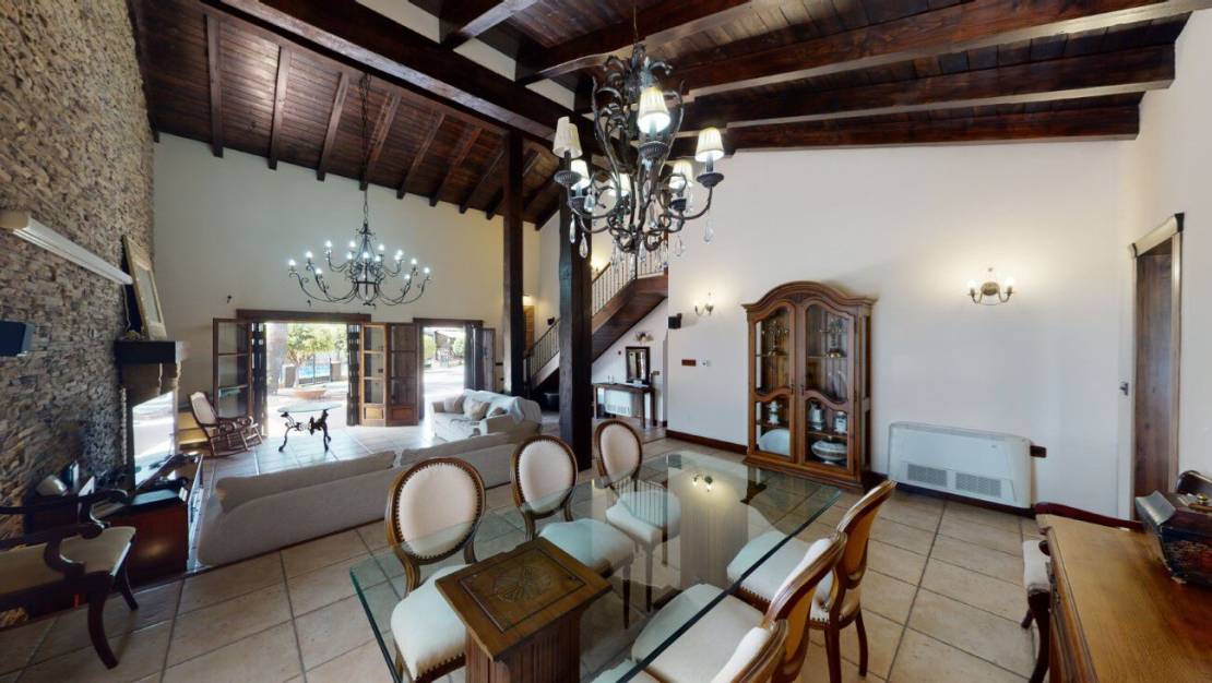 Venta - Chalet - Catral