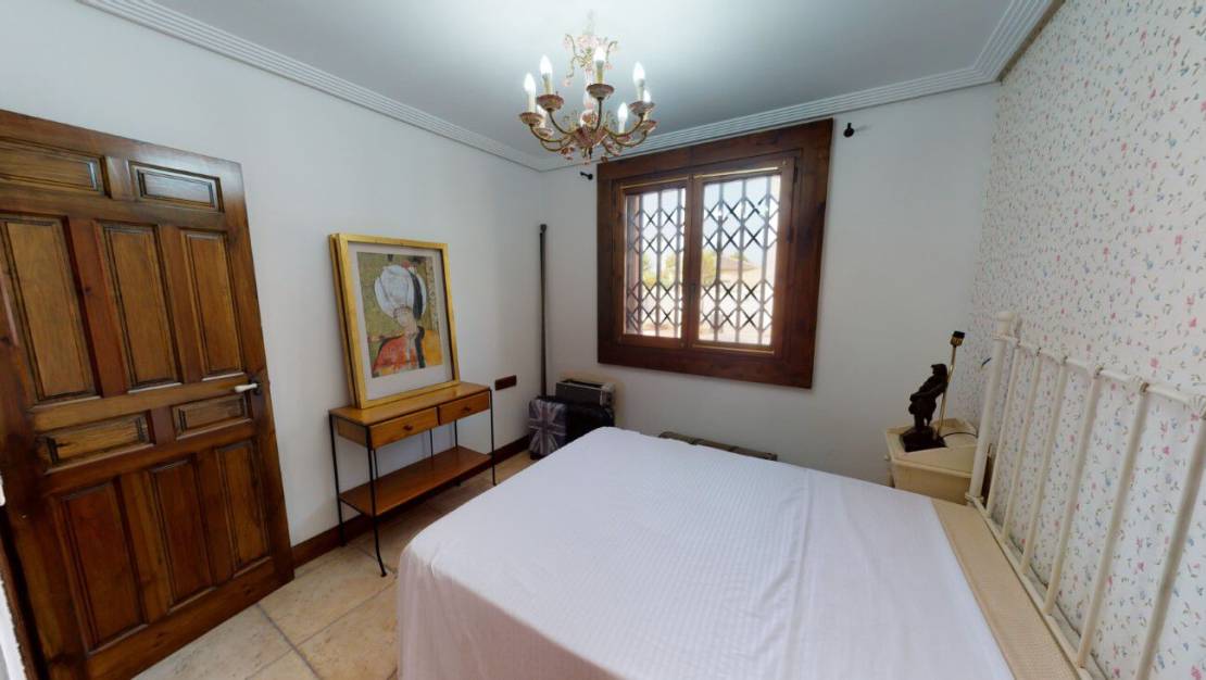 Venta - Chalet - Catral