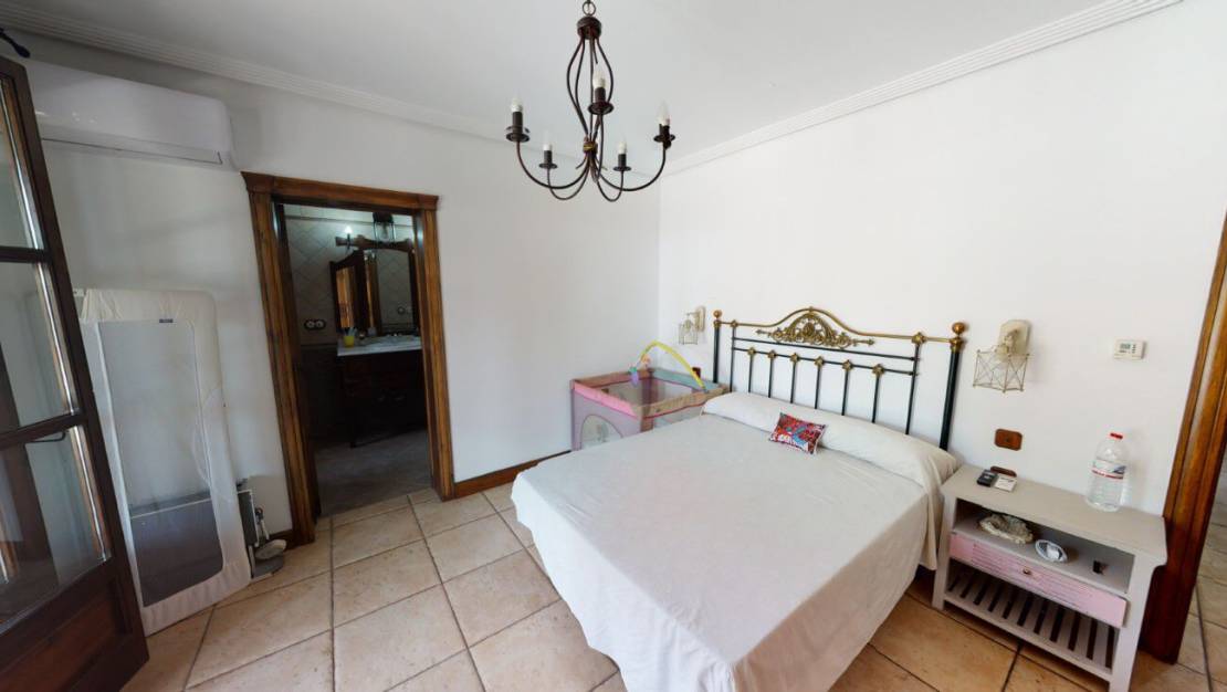 Venta - Chalet - Catral