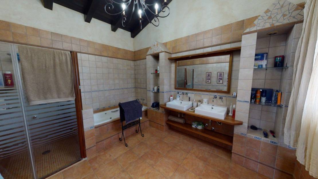 Venta - Chalet - Catral